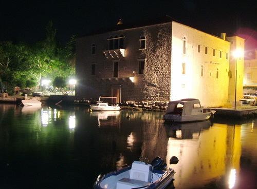 Apartment Vedran Kaštela Værelse billede
