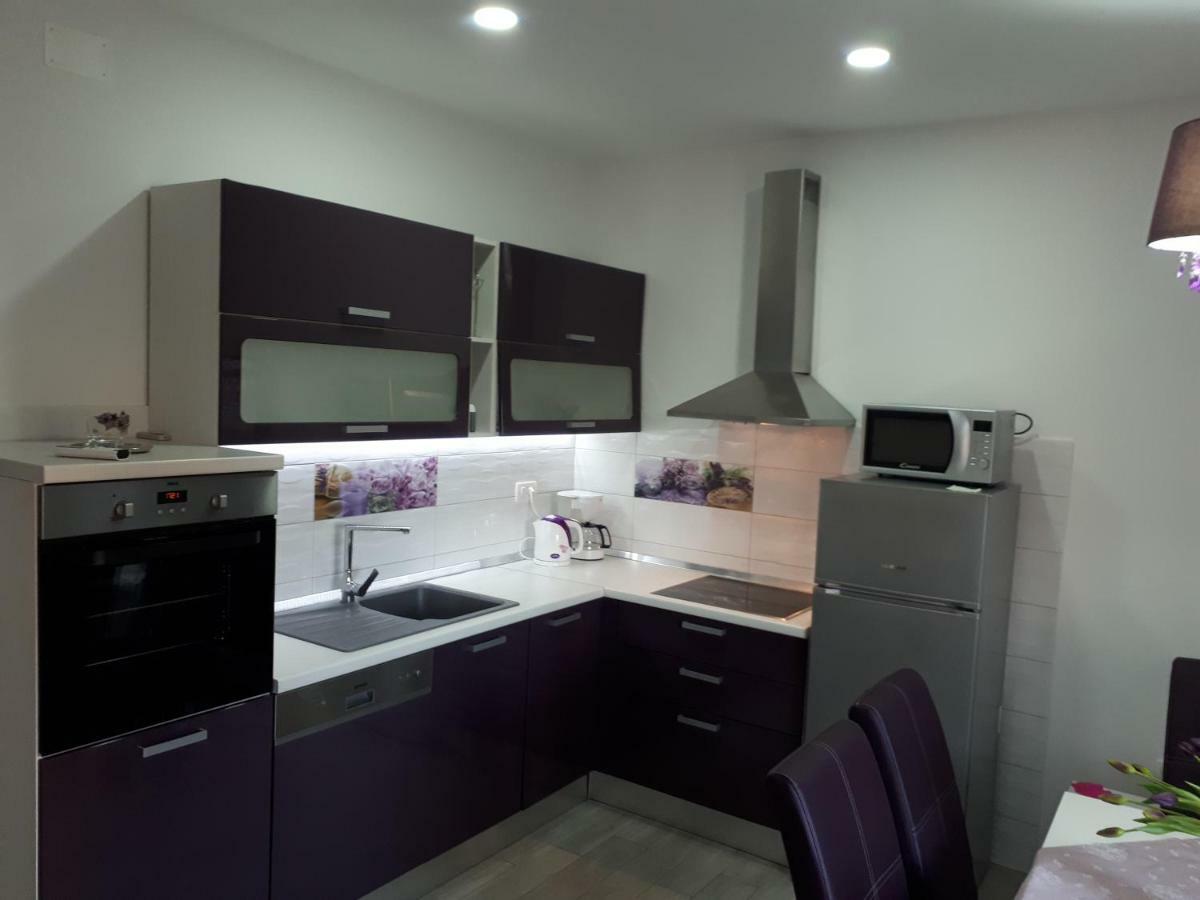 Apartment Vedran Kaštela Eksteriør billede